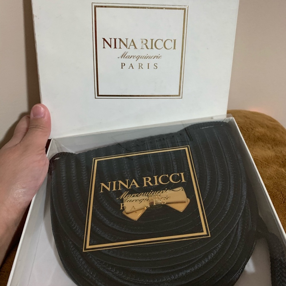 Nina ricci small sling bag